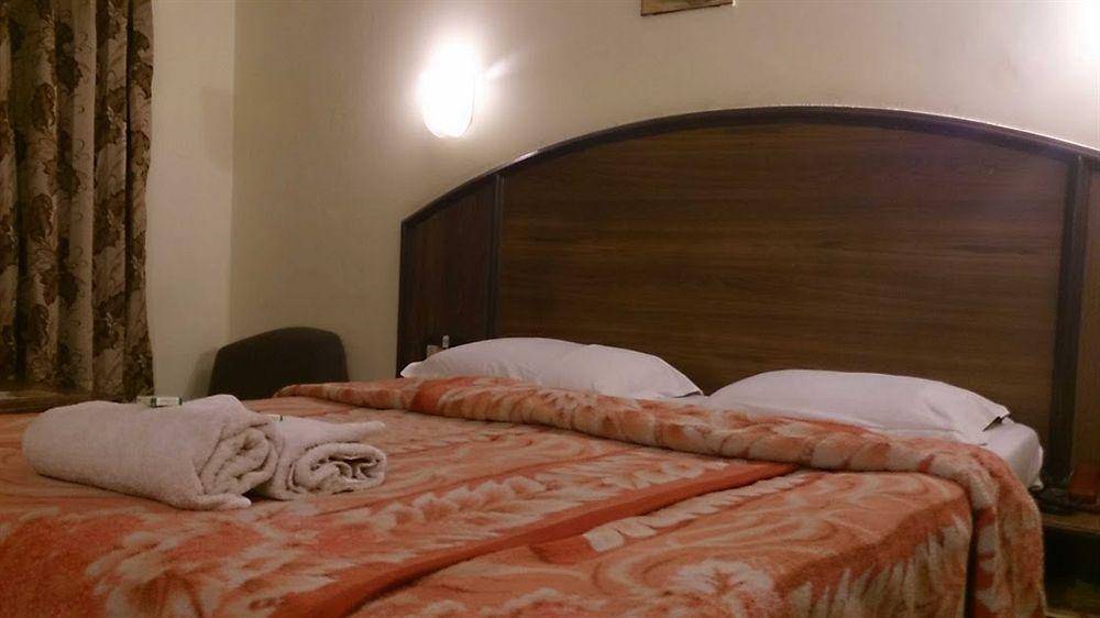 Fabhotel Khems Shoram Palace Road Ооти Екстериор снимка