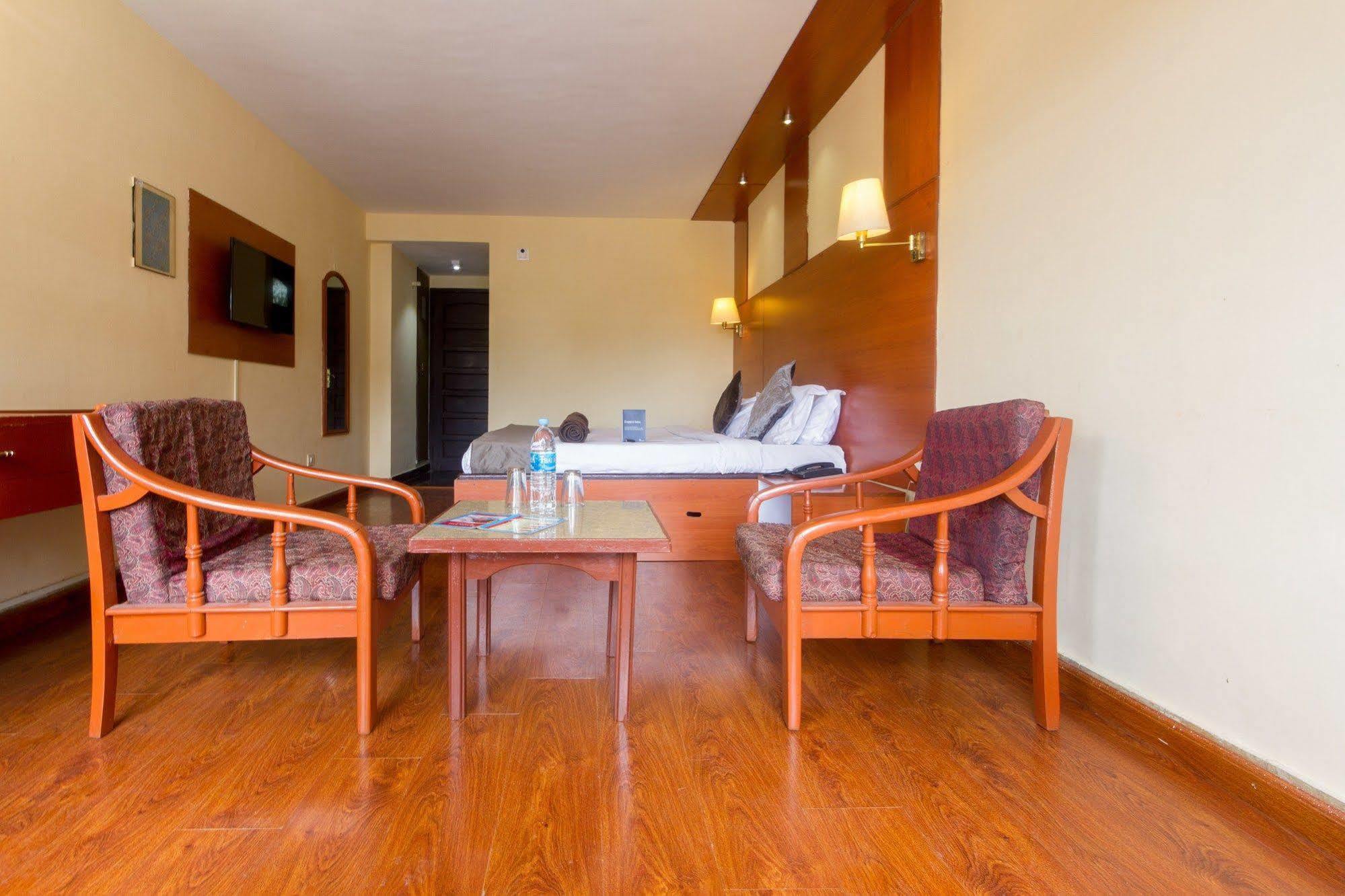 Fabhotel Khems Shoram Palace Road Ооти Екстериор снимка